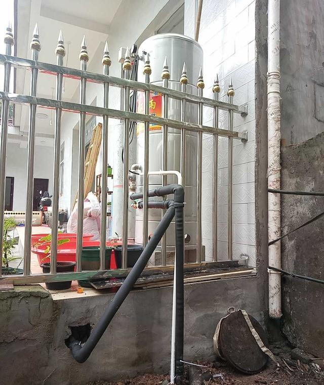 農村自建小院壓力罐供水安裝過程