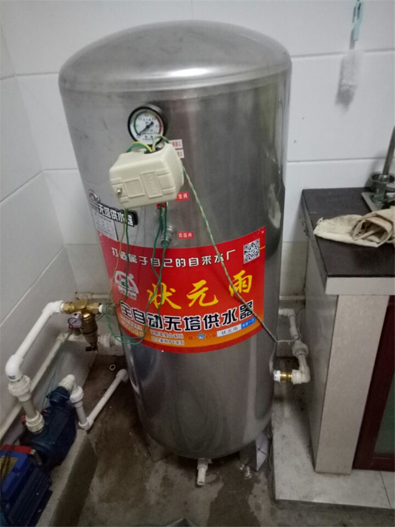 狀元雨無塔供水器壓力罐農村安裝實拍